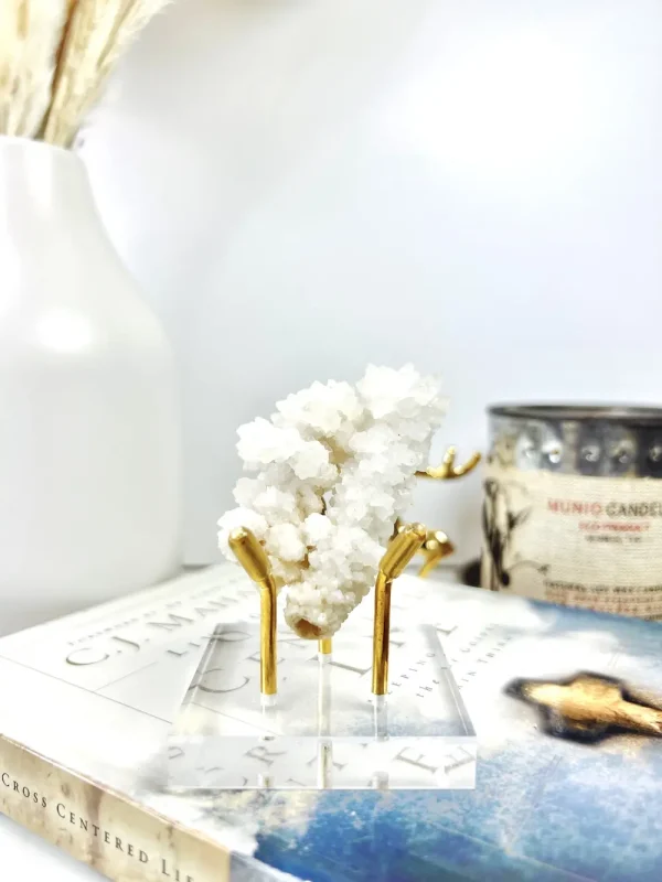 白色鐘乳石方解石