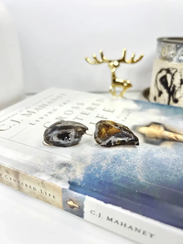 透光結晶瑪瑙晶洞(洞小)